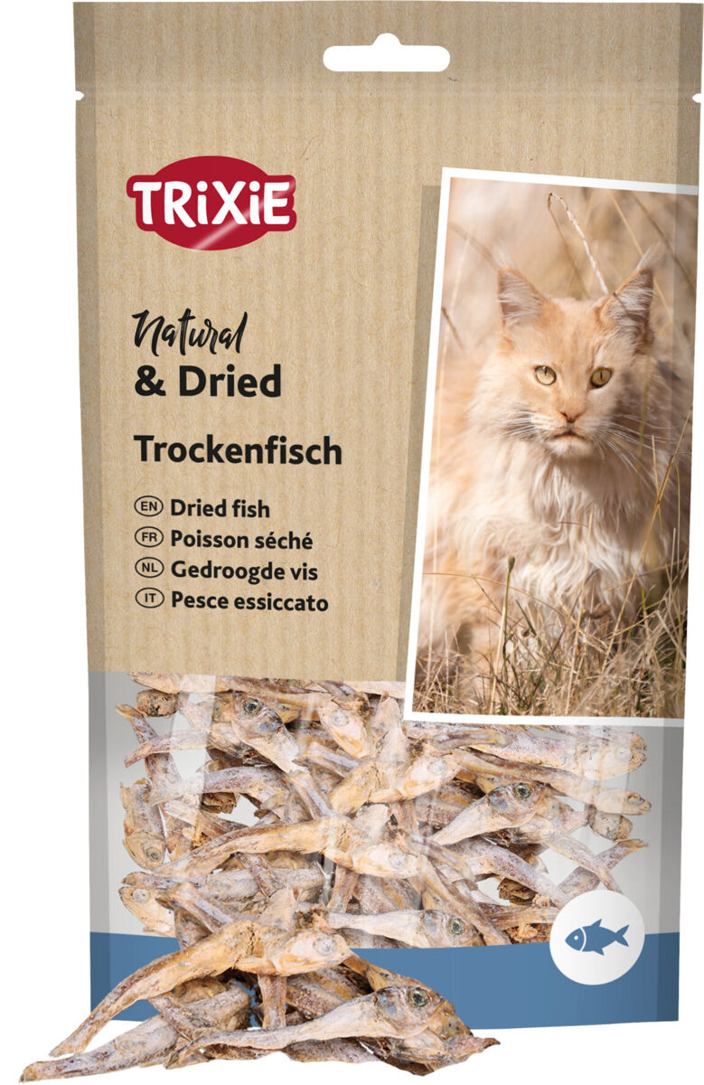 Trockenfischverpackung mit der Aufschrift "TRiXiE Natural & Dried Trockenfisch" und einem Foto einer Katze.