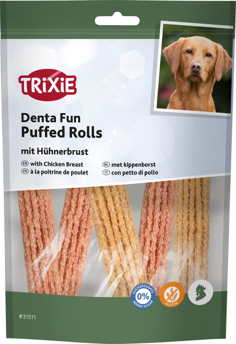 Verpackung von Hundesnacks "Trixie Denta Fun Puffed Rolls" mit sichtbarem Text in mehreren Sprachen; Aufdruck eines Hundes.
