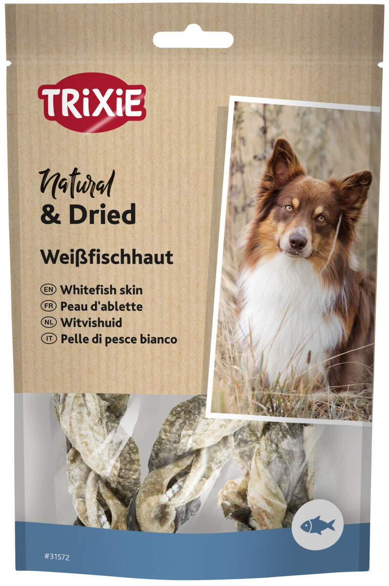 Verpackung mit Markenlogo, Text "Natural & Dried Weißfischhaut" in mehreren Sprachen, Hundebild auf braunem Hintergrund.