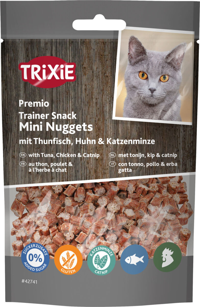 Verpackung von Trixie Premio Trainer Snack Mini Nuggets mit Thunfisch, Huhn und Katzenminze, zeigt Katze.