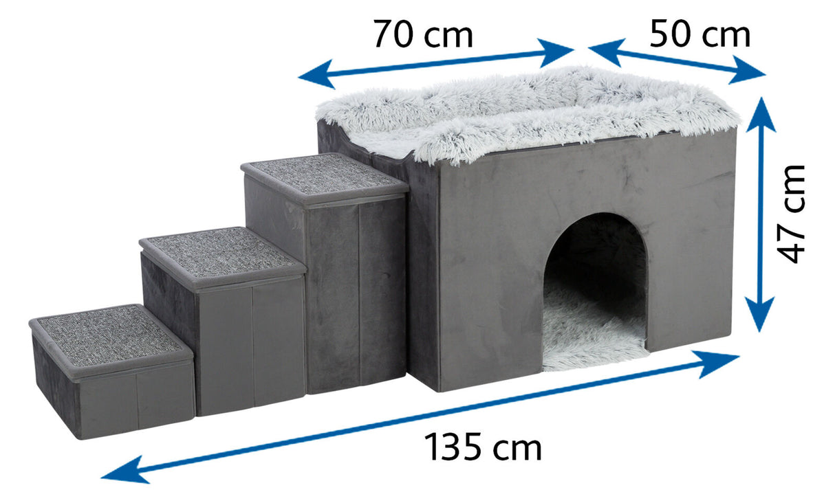 Graue Stufenstruktur mit Drei-Stufen-Design und pelziger Höhle, Maße: 135 cm Länge, 70 cm Breite, 47 cm Höhe.