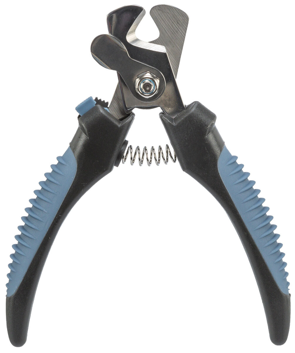 Schwarzer Nagelknipser mit blauen Griffen und Metallklingen, Federmechanismus in der Mitte sichtbar.