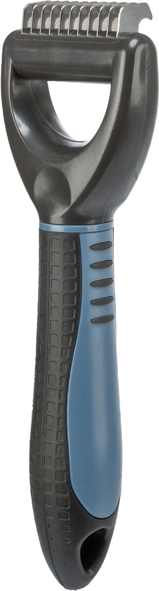 Grauer und blauer Striegel mit Metallklingen und gummiertem Griff, geeignet zum Entwirren von Tierfell.