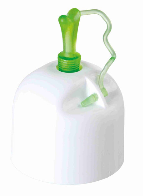 Weiße Kunststoffkappe mit grünem Ventil und gewelltem Schlauch.