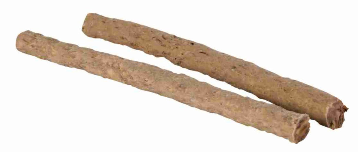 Zwei beige, zylinderförmige Sticks liegen nebeneinander auf weißem Hintergrund.