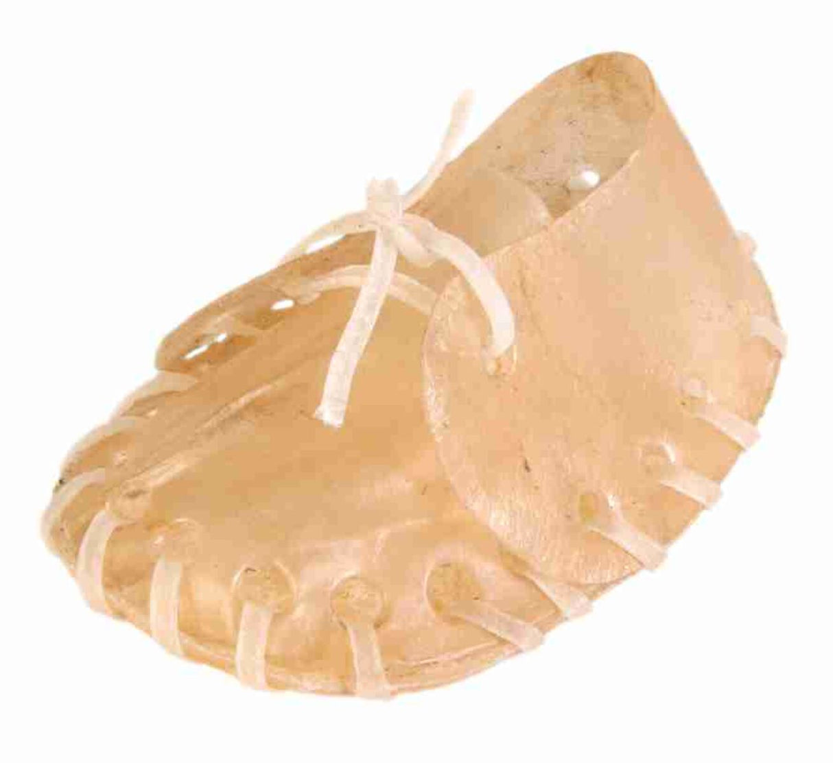 Ein einfacher, beigefarbener Lederschuh mit sichtbarer Schnürung in heller Farbe, ohne sichtbare Kanten oder Muster.