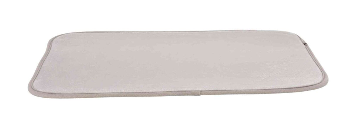 Rechteckige beige Matte mit abgerundeten Ecken, flach liegend auf weißem Hintergrund.