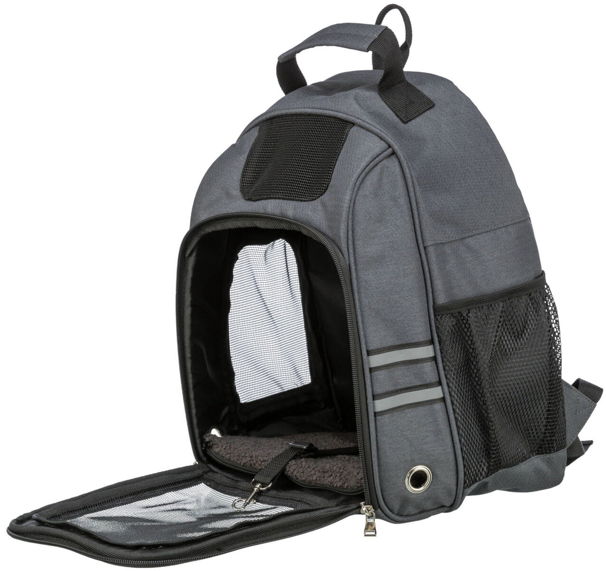 Grauer Rucksack mit Netzfenstern und Reißverschluss, eine offene Klappe zeigt das Innenfutter.