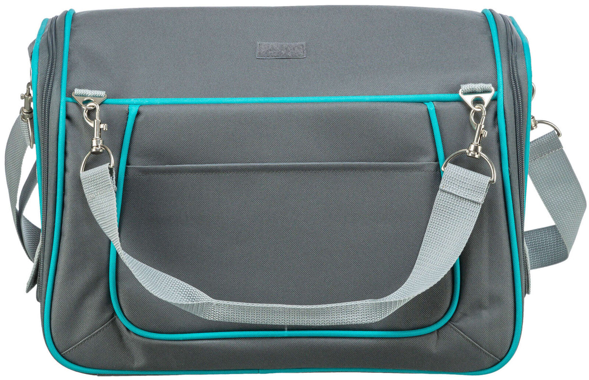Graue Tasche mit verstellbarem Schulterriemen und blauen Akzenten, silberne Metallkarabiner, Reißverschluss oben.