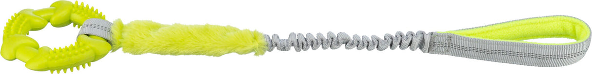 Gelb-graues Hundespielzeug mit Fellteil, Strukturband und Handschlaufe, bestehend aus Kunststoff und Textil.