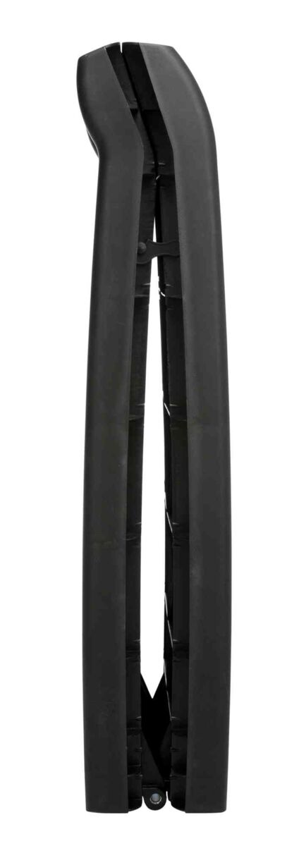 Schwarzes, längliches Objekt mit zwei parallelen, geschwungenen Seiten, das in der Mitte gefaltet ist.