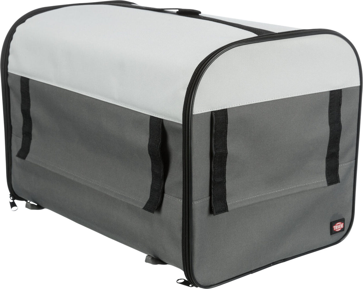 Graue und weiße Transporttasche mit schwarzen Reißverschlüssen und Tragegriffen, sichtbares Trixie-Logo.