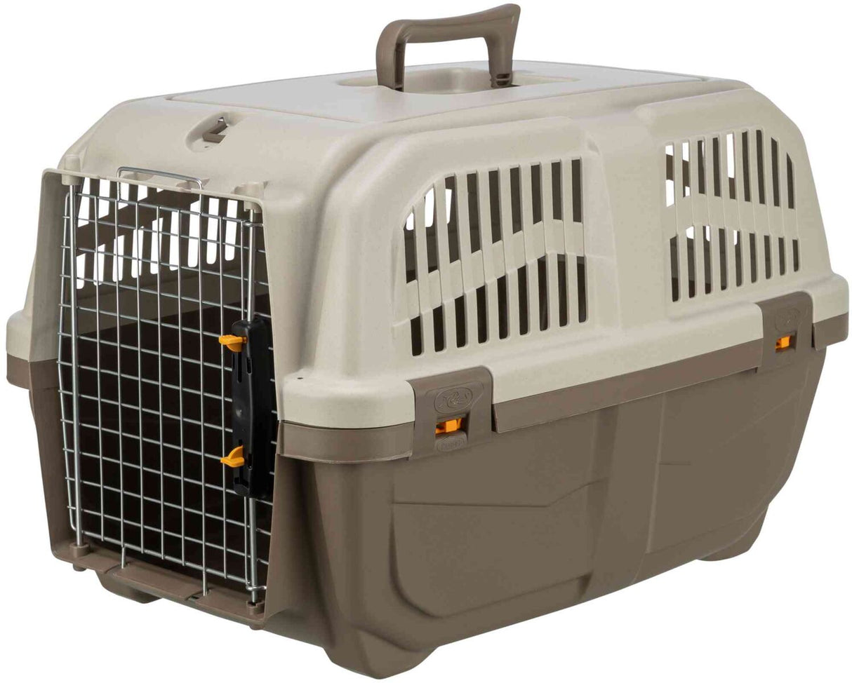 Tragetasche aus Kunststoff mit Gittertür und Griff, in Beige und Braun, mit Lüftungsschlitzen und Verschlüssen.