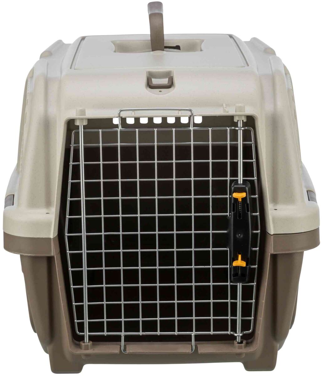 Transportbox aus Kunststoff mit Gittertür und Tragegriff in Beige und Braun.