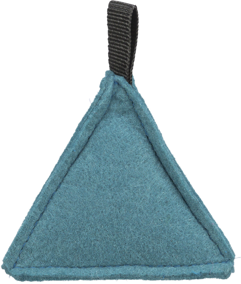 Dreieckiges, blaues Filzobjekt mit schwarzer Schlaufe oben.