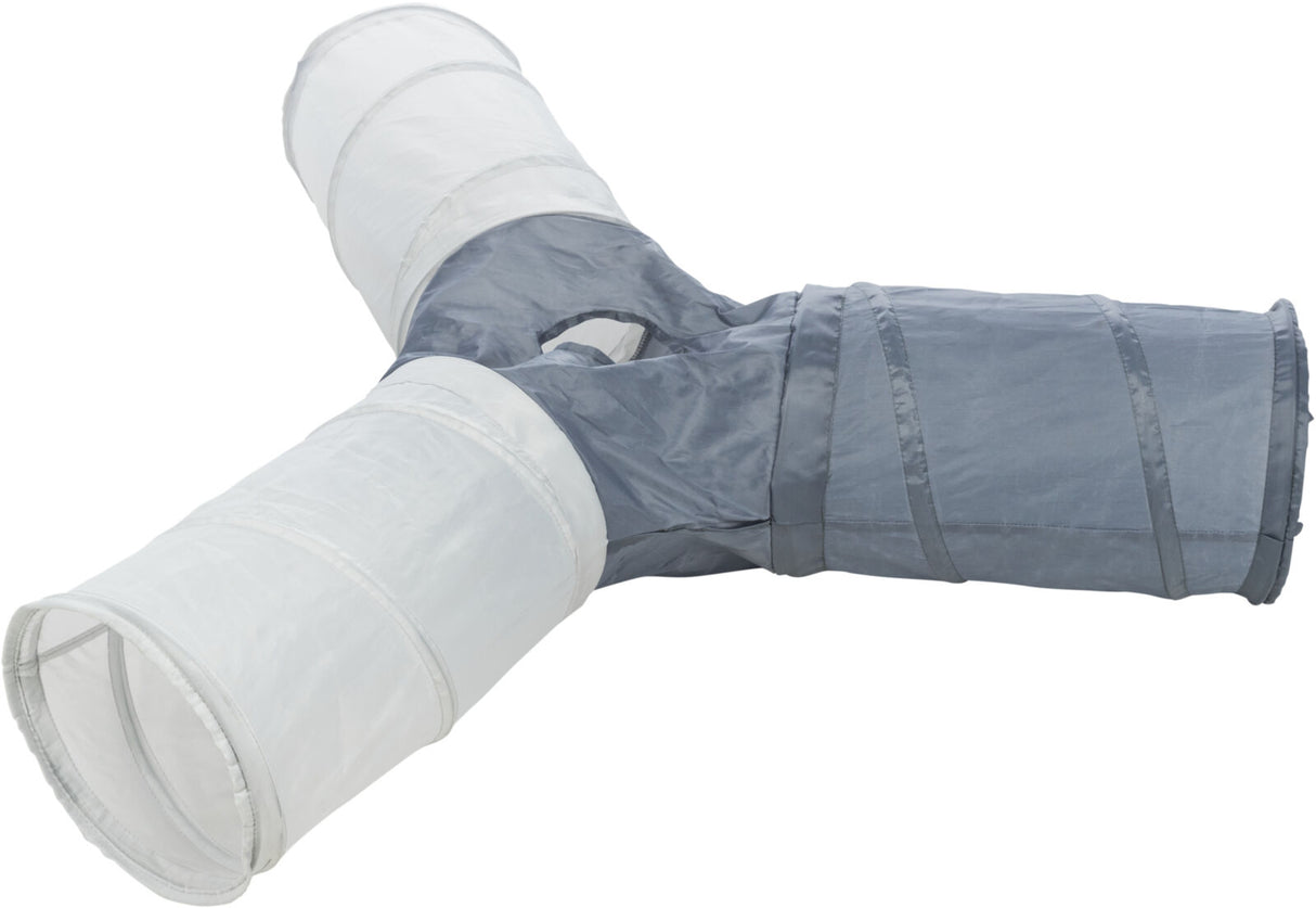 Dreifarbiger Tunnel in Y-Form aus Stoff mit offenen Enden und einer kleinen Öffnung in der Mitte.