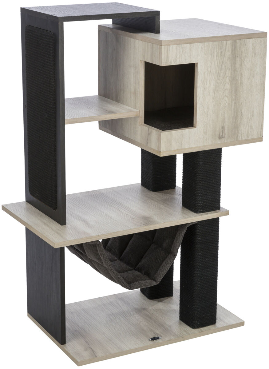 Kletterbaum aus Holz mit vier Ebenen, integrierter Höhle und Hängematte, schwarze Kratzflächen an den Säulen.