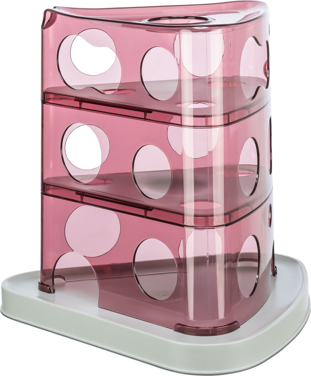 Ein dreistöckiges, transparentes, rosa Katzenfutter-Spielzeug mit runden Öffnungen auf einer weißen Basis.