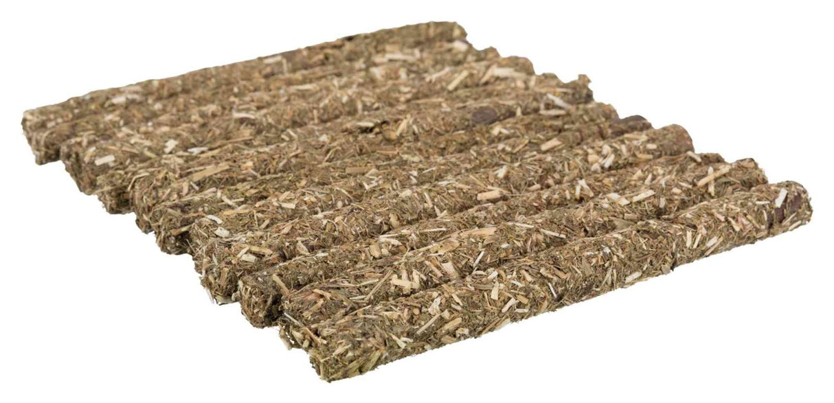 Mehrere braune, rechteckige Stäbe aus gepresstem Pflanzenmaterial auf weißem Hintergrund.