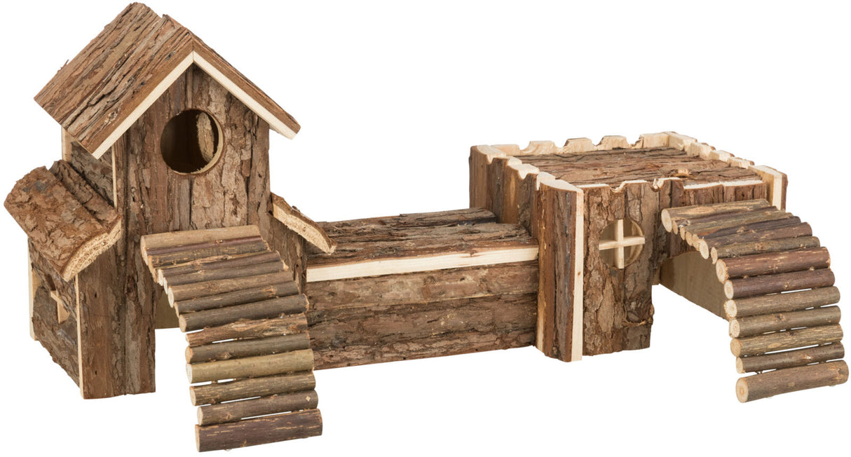 Holzspielzeughaus mit zwei verbundenen Häuschen aus Naturholz, Rindenoptik, Rampen auf beiden Seiten.