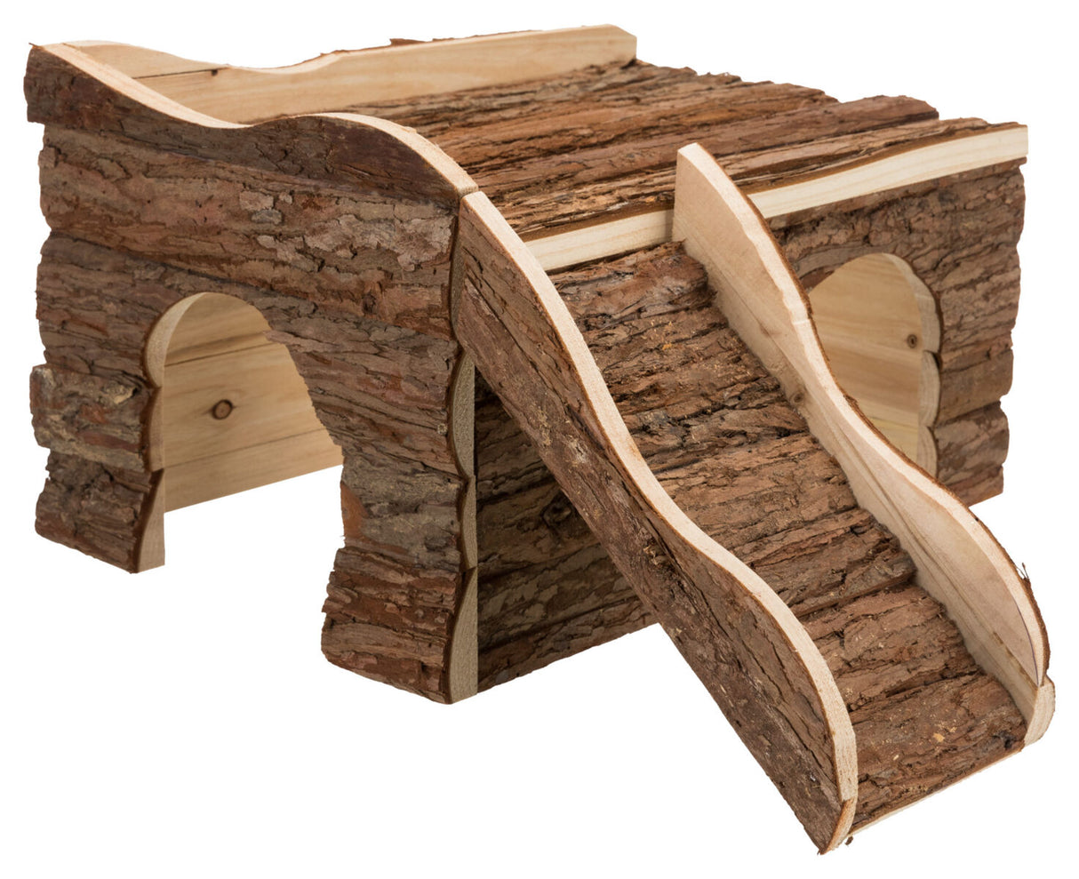 Holzhütte mit Rindenverkleidung und Rampen, rechteckige Öffnungen auf beiden Seiten, natürliche Holzfarbe.