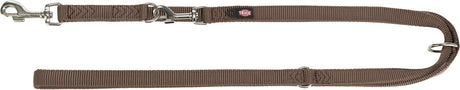 Braune Hundeleine mit zwei Metallkarabinern und einem "Trixie"-Label aus robustem Gewebe.
