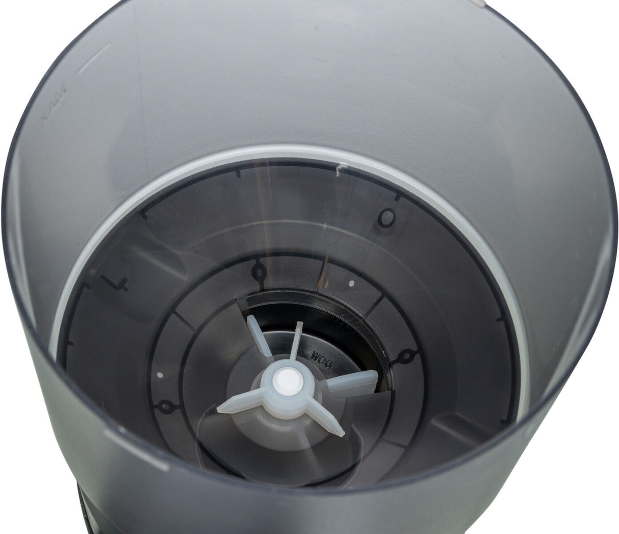 Grauer, zylindrischer Behälter aus Kunststoff mit innenliegendem Propeller und Skala an der Innenwand.