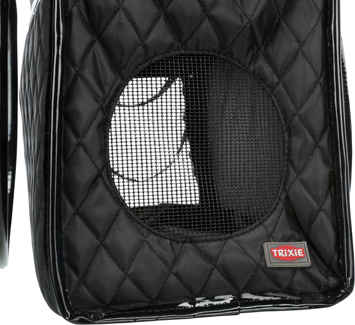 Schwarze, gesteppte Tragetasche mit Netzfenster und rotem Logoetikett.