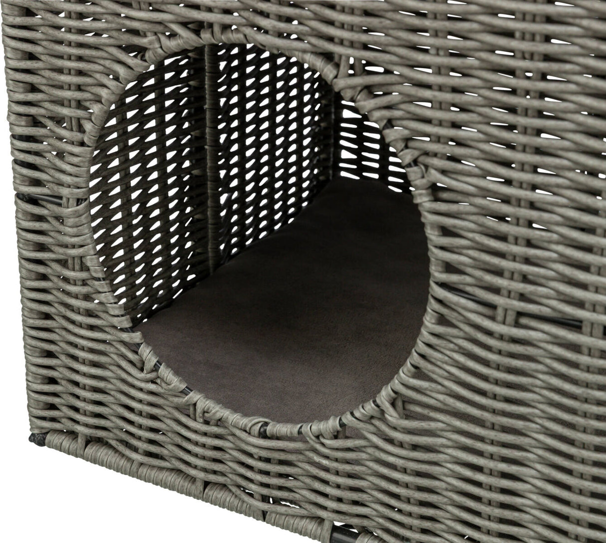 Geflochtene Höhle mit runder Öffnung und grauem Innenboden, aus sichtbarem Flechtmaterial in neutralem Farbton.