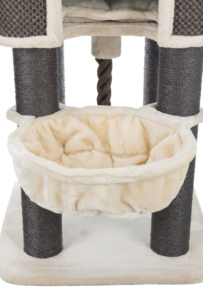 Kratzbaum mit beigem, flauschigem Hängesitz und grauen Sisal-stämmigen Pfosten auf einer stabilen Basis.