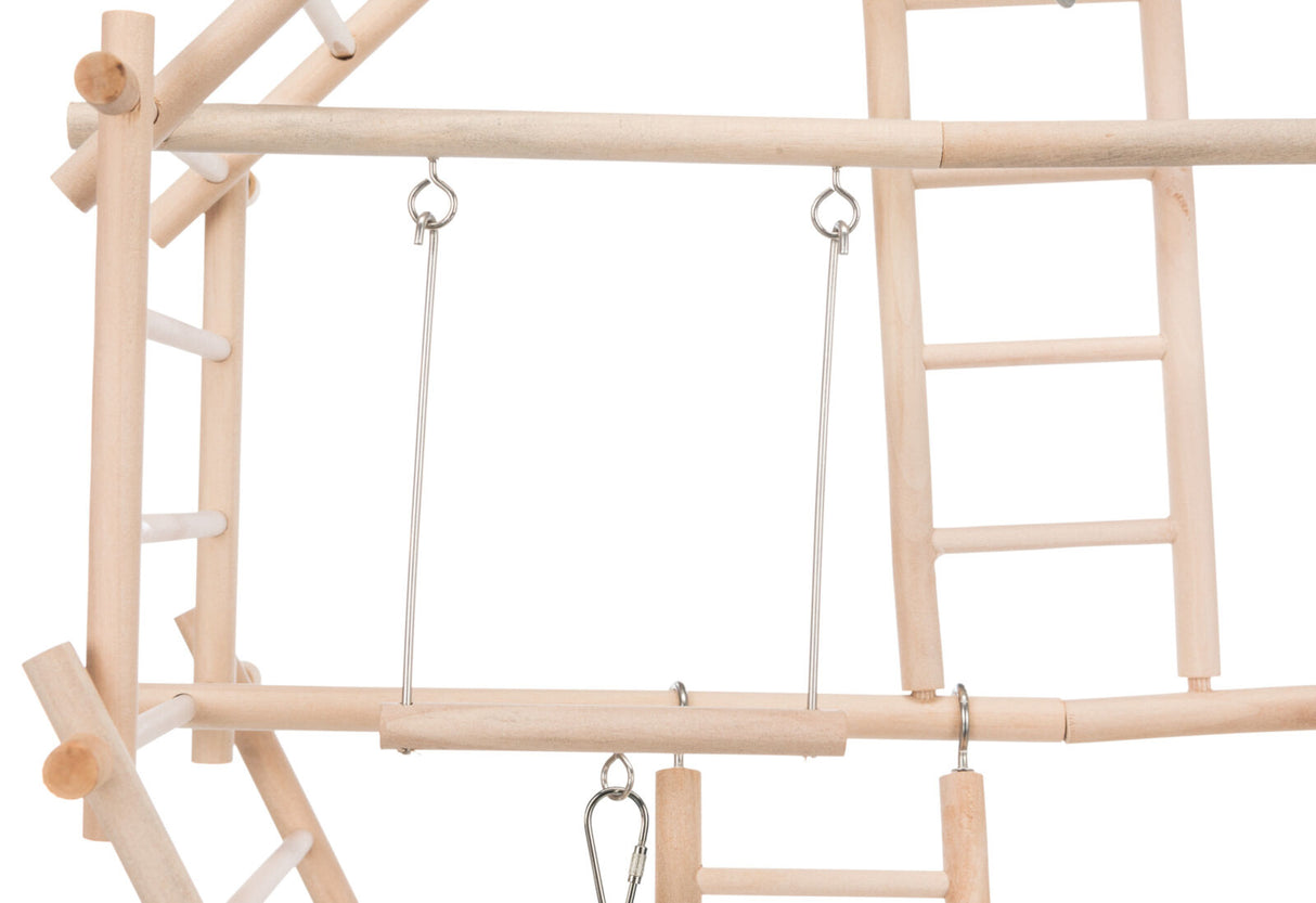 Holzgestell mit Leitern und Häkchen, naturfarben, mit verschiedenen Stufen und Querstreben.