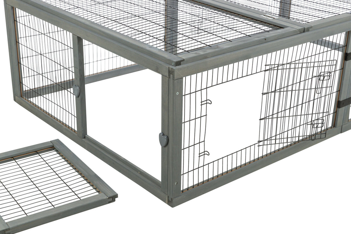 Rechteckiges Gittergehege aus grau lackiertem Holz mit Metallgitter und abnehmbarer Oberseite.