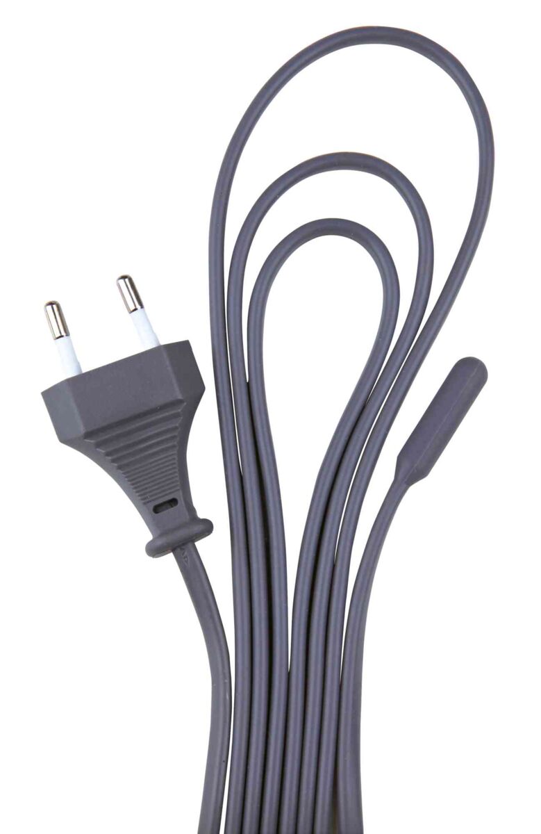 Ein schwarzes Stromkabel mit einem Stecker und zwei Stiften sowie einem integrierten Schalter.
