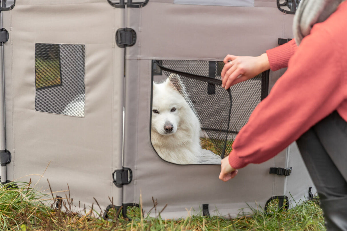 Campingzaun für Hunde mit Reißverschluss-Öffnung, flexibel erweiterbar