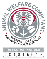 Tierwohl-Logo mit österreichischem Wappen, Text "Animal Welfare Compliant", "Pursuant to Art. 18 Austrian Animal Welfare Act", Inspektionsnummer 201815018.