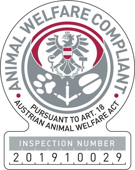 Siegel mit Adler und Tatze, Text: "ANIMAL WELFARE COMPLIANT", Artikel 18, "AUSTRIAN ANIMAL WELFARE ACT", Inspektionsnummer 201910029.