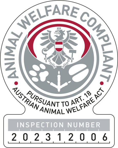 Siegel mit Text "ANIMAL WELFARE COMPLIANT" und "PURSUANT TO ART. 18 AUSTRIAN ANIMAL WELFARE ACT", Inspektionsnummer 202312006.