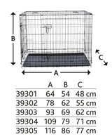 Schwarzer Metallkäfig mit rechteckiger Wanne, daneben Tabelle mit Maßen A, B, C und verschiedenen Zentimeterangaben.