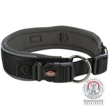 Schwarzes Halsband mit Schnalle und D-Ring, Text "TRIXIE", Tierwohl-Zertifikat sichtbar.