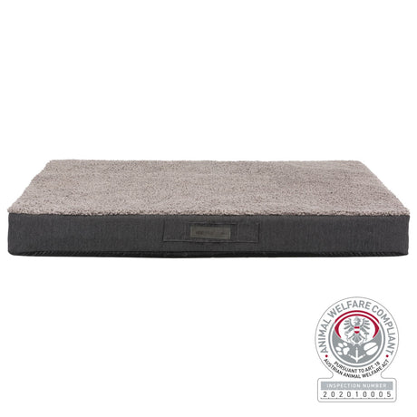 Rechteckiges, graues Tierbett mit weicher Oberfläche und sichtbarem „Animal Welfare Compliant“-Zertifikat.
