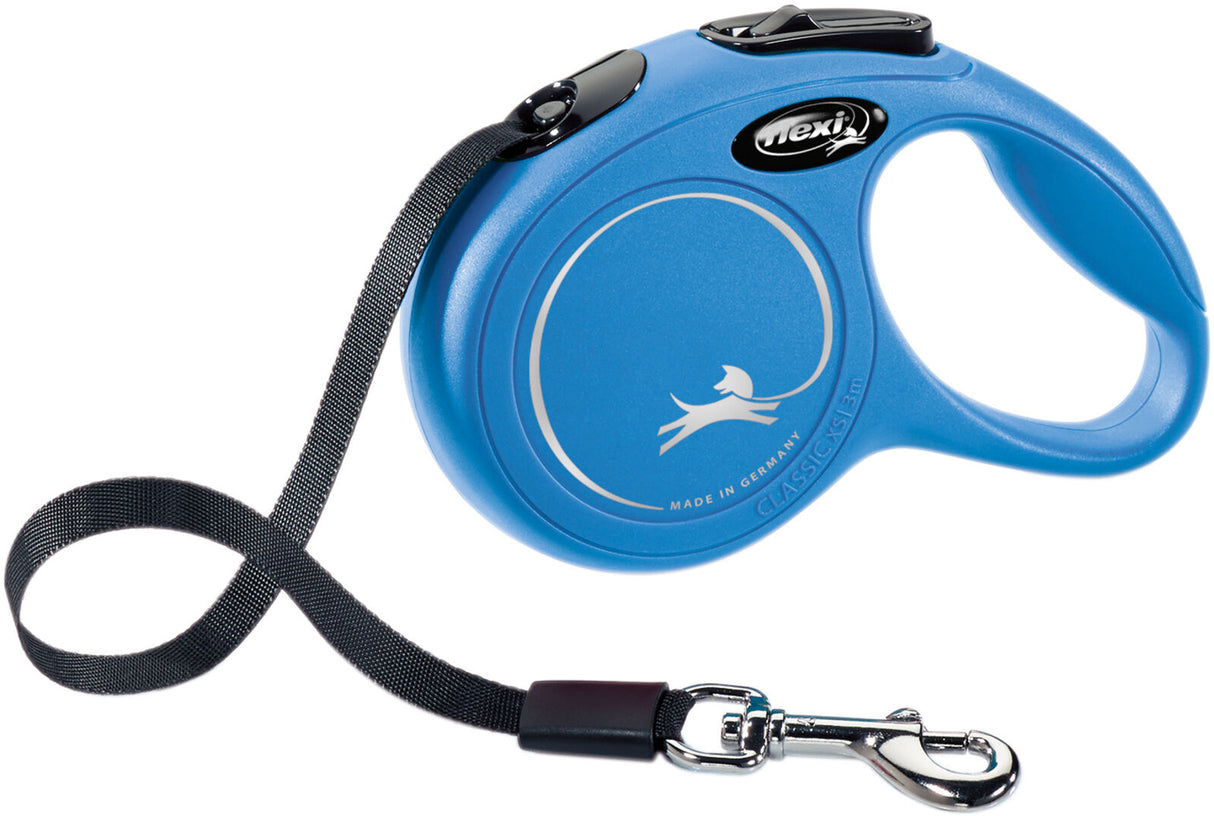 Blaue Hundeleine mit schwarzem Gurtband, silbernem Karabinerhaken und Aufschrift "Made in Germany".