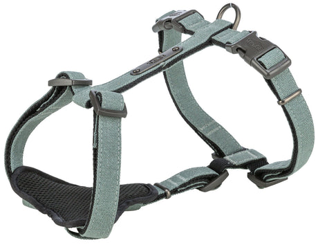 Grünliches Hundegeschirr mit verstellbaren Riemen und schwarzen Schnallen, gestepptem Gewebe und Ring.