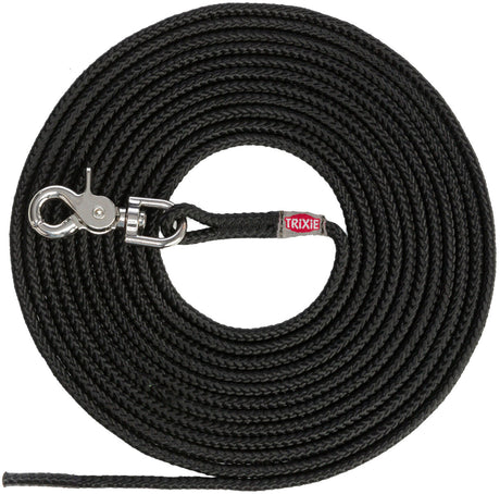 Schwarze, spiralförmig aufgerollte Hundeleine mit silbernem Karabinerhaken und rotem Etikett mit der Aufschrift "TRIXIE".