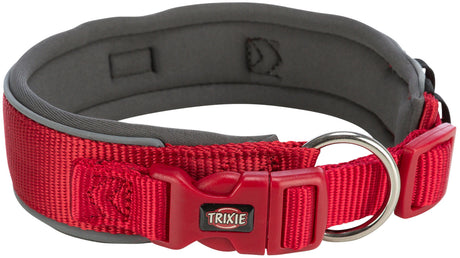 Rotes Hundehalsband mit Schnalle und D-Ring, graues Innenfutter, Marke "Trixie".