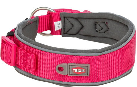 Hundehalsband in Pink mit grauen Akzenten und sichtbarem Trixie-Logo.