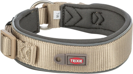 Beiges, verstellbares Halsband mit D-Ring und grauen Details, Text "TRIXIE" sichtbar.
