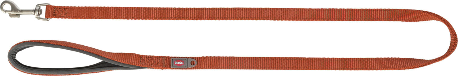 Orangefarbene Hundeleine mit stabiler Metallschnalle, schwarzem Griff und Label im mittleren Bereich.