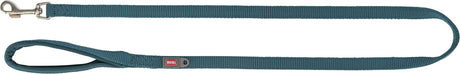 Hundeleine aus dunkelblauem Textilgewebe mit verstellbarem Griff und silbernem Karabinerhaken.