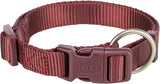 Rotes Halsband aus Nylon mit Kunststoffschnalle und Metallring, Marke "Trixie" auf Schnalle sichtbar.