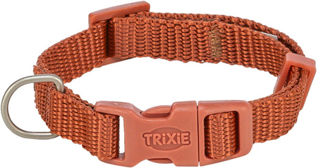 Roter Hundehalsband aus gewebtem Material mit Kunststoffverschluss und Metallring, Aufschrift "Trixie".